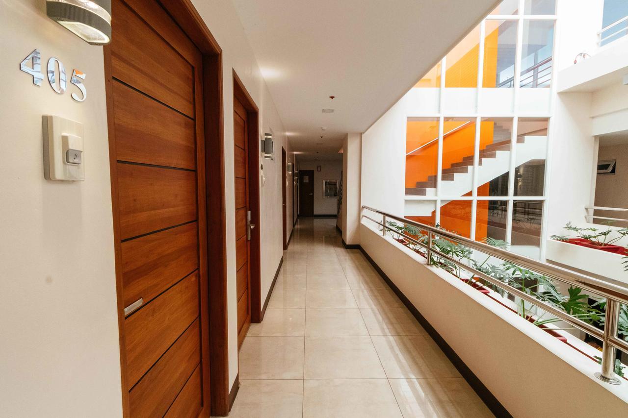 Reddoorz Premium @ Sampaloc Makati Hotel Makati City Ngoại thất bức ảnh